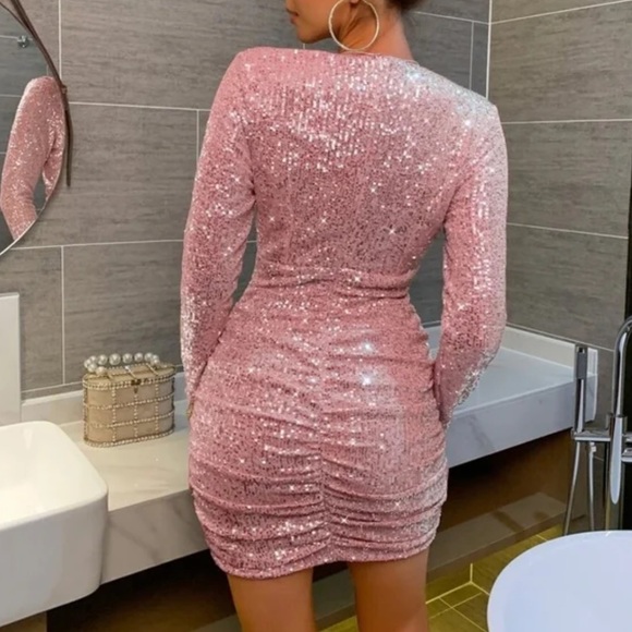 Luxe Sequin Metallic Evening Party Sexy Dress - Picture 9 of 15